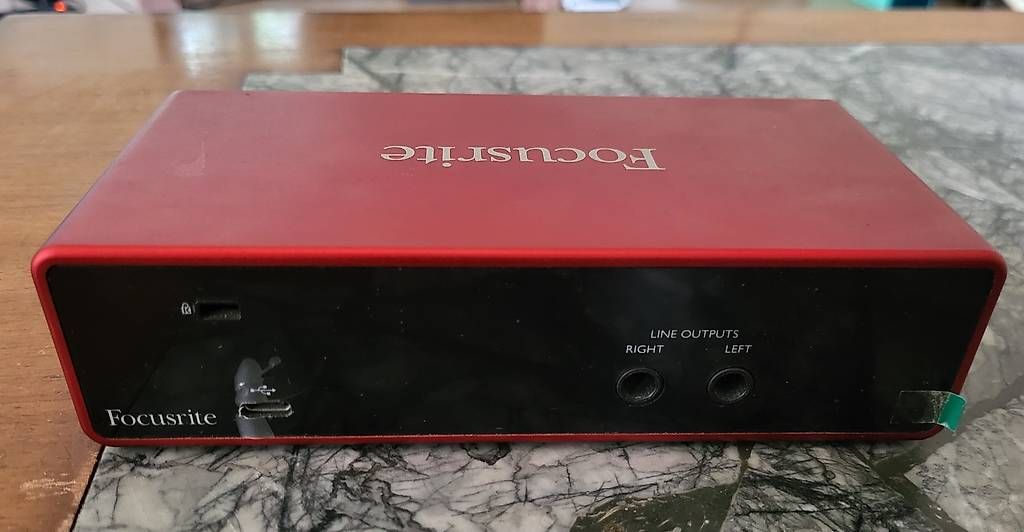 Focusrite Equipement studio: Focusrite Scarlett 2i2 3rd Gen Gebraucht Audio Interface – D'occasion à Oberhof par Flipper404 2
