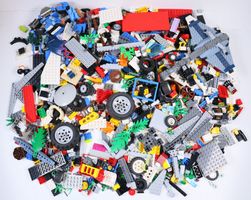 1.5 kg. Legoteile mit Minifiguren