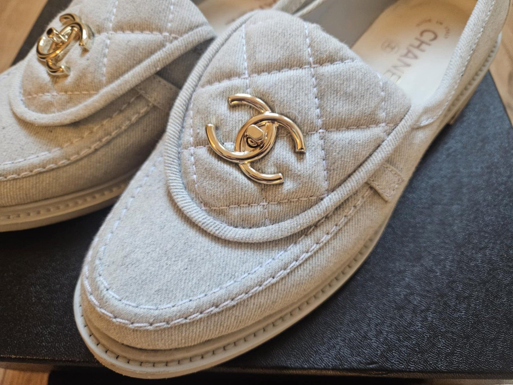 Chanel Scarpe da donna: Chanel Loafer 39.5 – Usato da Luzern venduto da schuhparadies159 9