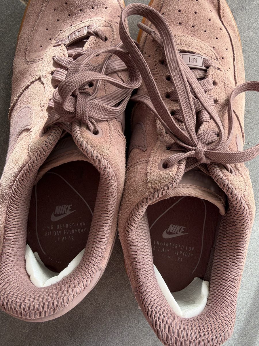 Nike Damenschuhe: Nike Air Force 1 Sneaker Wildleder lila  – Gebraucht aus Möhlin von eny_lsk7 4