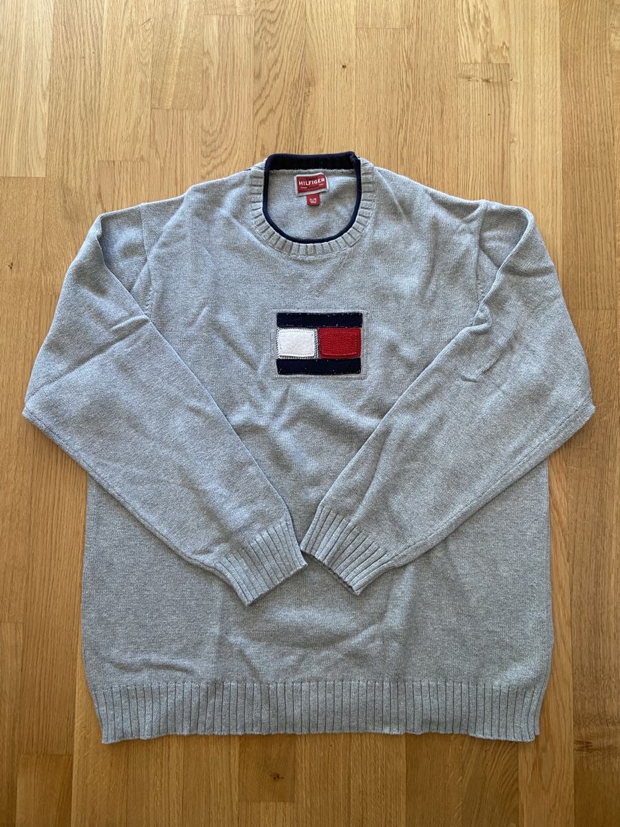 Tommy Hilfiger Maglioni & Felpe: Grauer Tommy Hilfiger Sweater – Usato da Thayngen venduto da golazo_vines