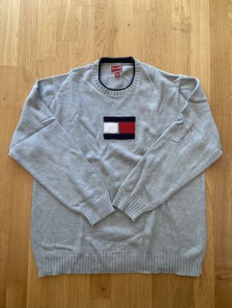 Grauer Tommy Hilfiger Sweater