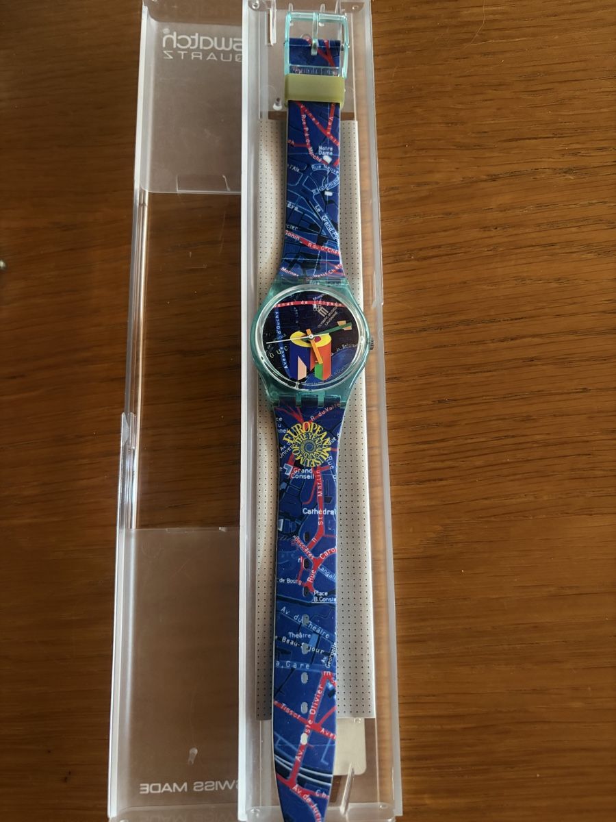 Swatch Orologi: Swatch originale - Lausanne museum -  – Nuovo e nell'imballaggio originale da Vernate venduto da YleBru 1