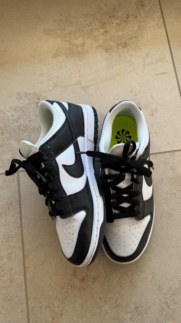 Nike Scarpe da uomo: Nike Dunk Low Panda – Nuovo (secondo la descrizione) da Eschen venduto da 14Jessica14 1