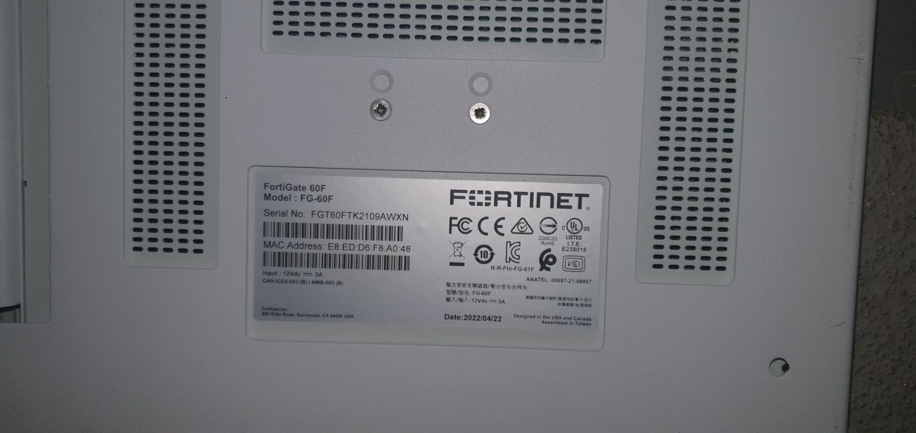 Fortinet Firewall: Fortinet FortiGate 60F (FG-60F) Firewall mit Rackmount – Gebraucht aus Zürich von inf_nd8d 1