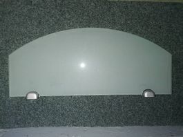 Glastablar mit Halter
