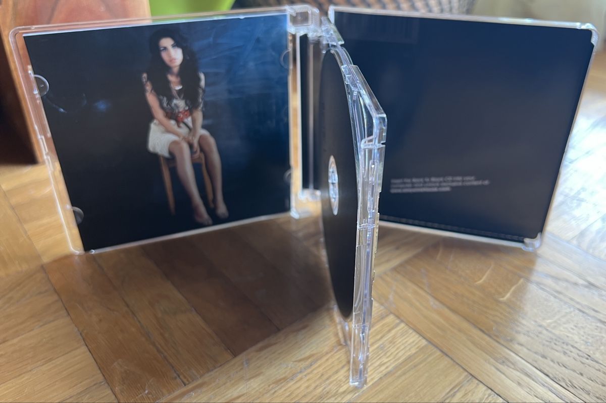 CDs: Amy Winehouse - Back To Black Deluxe – Gebraucht aus Dino von ani_ypr9 2