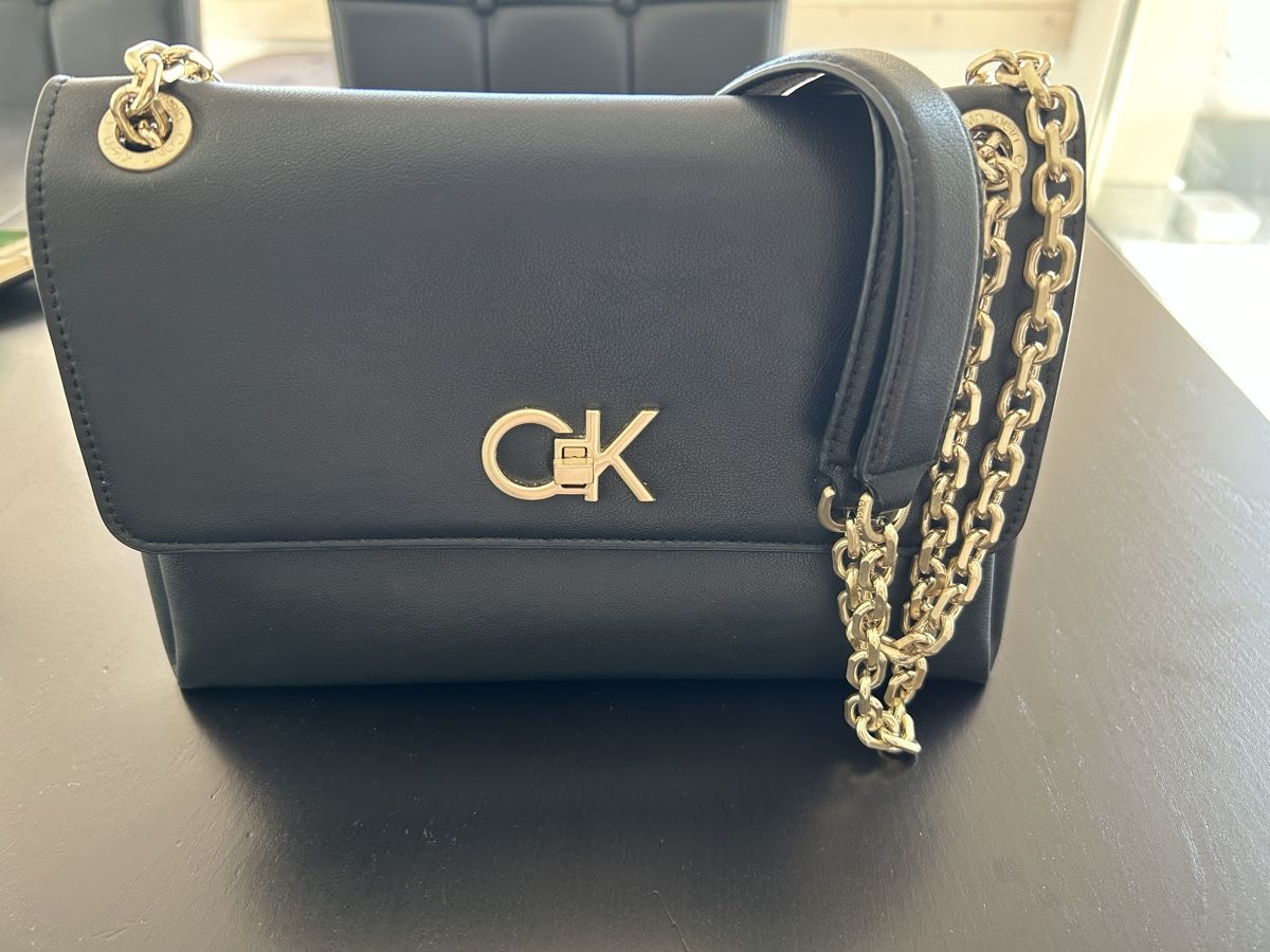 Calvin Klein Taschen für Damen: Calvin Klein Handtasche – Gebraucht aus Stüsslingen von mar_m62t