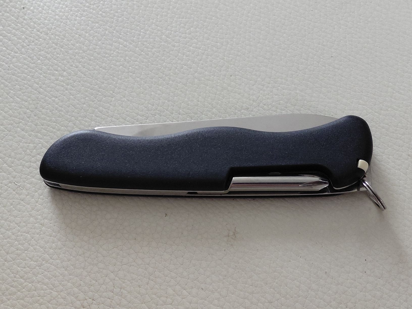 Victorinox Taschenmesser: Victorinox Sentinel Plus 111mm Top Zustand  Polyamid-Griffsc – Neu (gemäss Beschreibung) aus Belp von mar_76s8 4