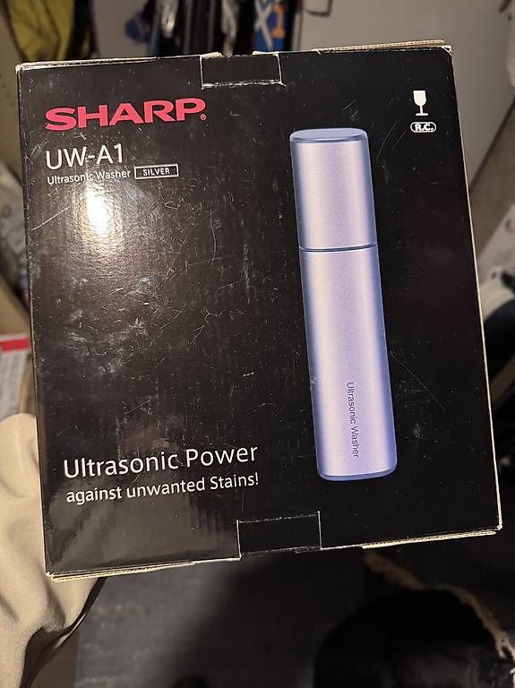 Prodotti di pulizia:  Sharp UW-A1 Ultraschall-Fleckenentferner (Silber) – Usato da Bäretswil venduto da Ser_9h6p
