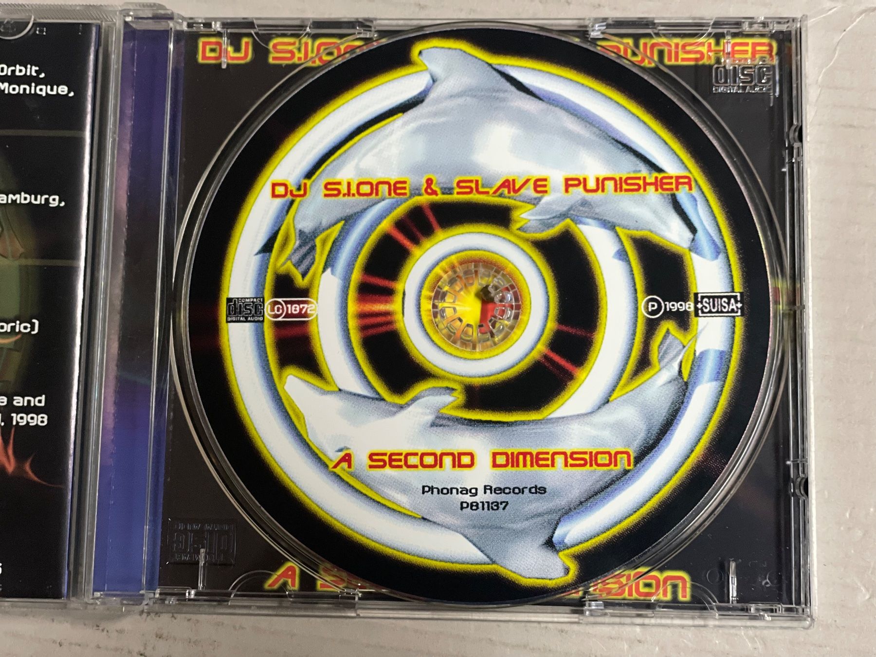 CD: Dj Si One-Space Planet – Usato da Muri b. Bern venduto da AdidasCollector 1