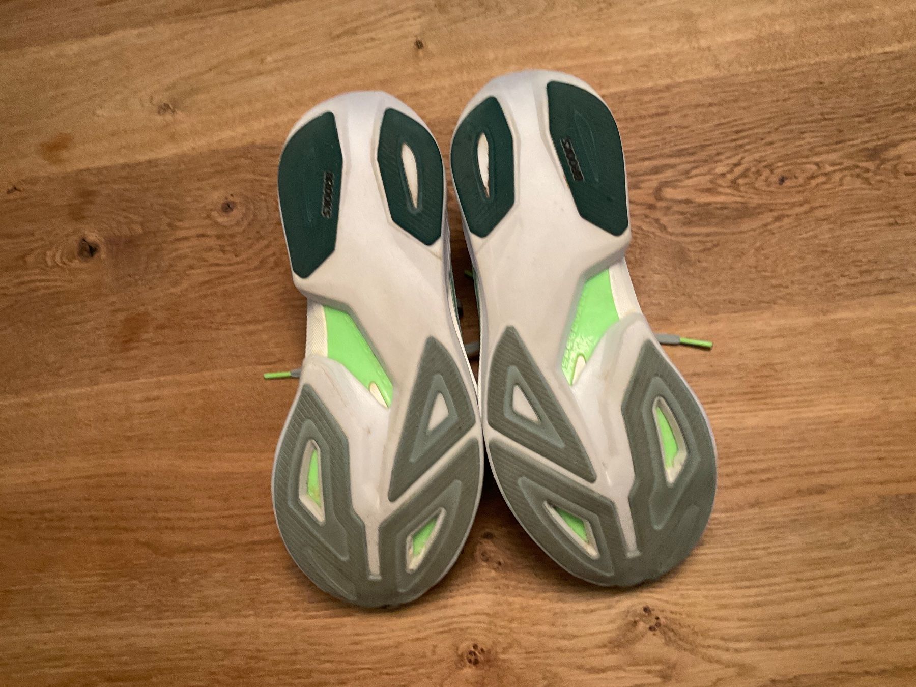 Brooks Chaussures hommes: Brooks Laufschuhe Model Hyperion Max 2.0 – D'occasion à Maur par sosteme 1