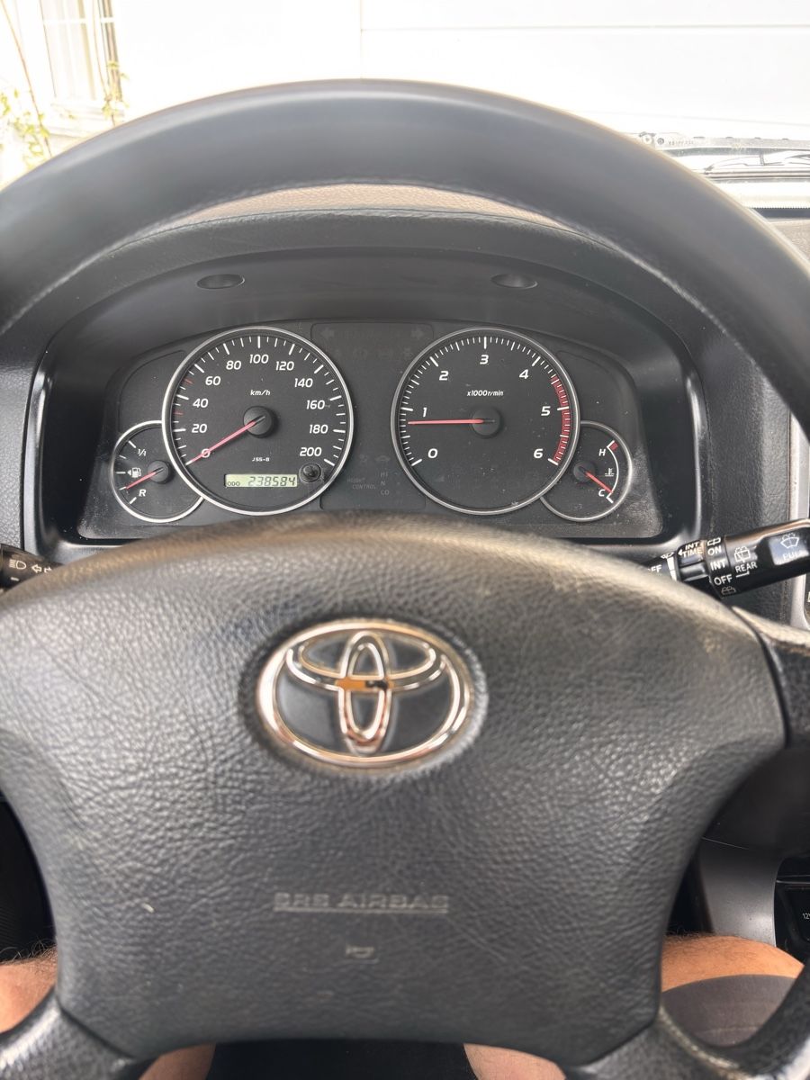 Toyota Autos: Toyota Land Cruiser – D'occasion à Adelboden par tsch_00 7