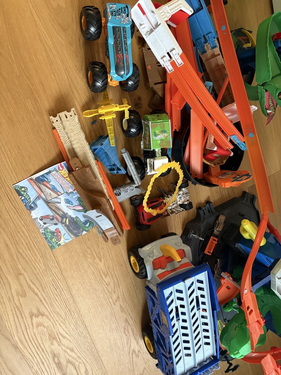 Hot Wheels Giocattoli: Grosses Hotwheel Package – Usato da Geroldswil venduto da quatschi0 2
