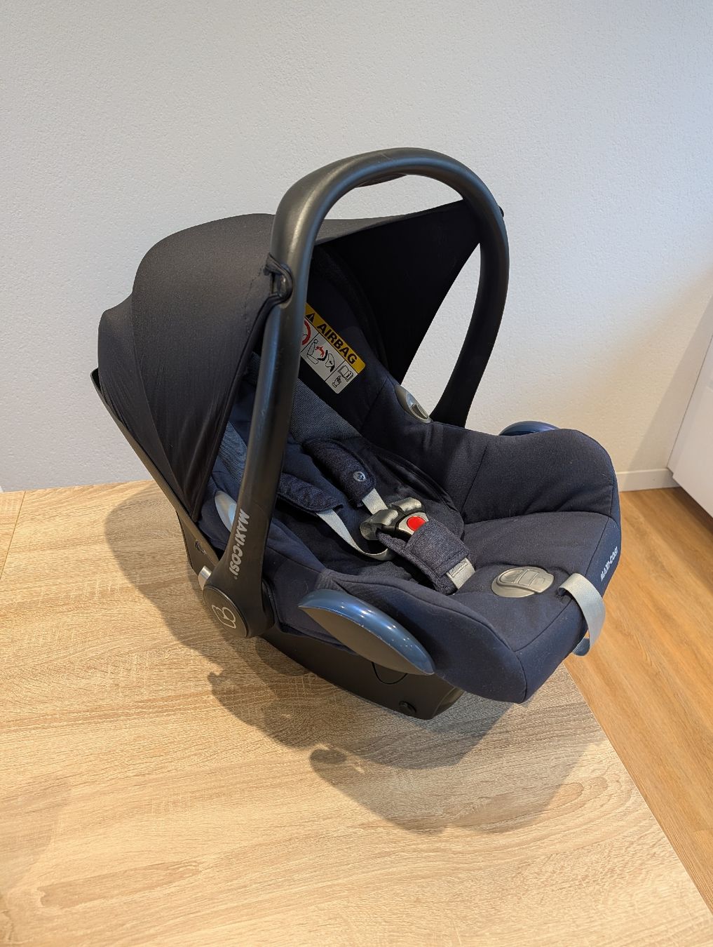 Maxi-Cosi Seggiolini per auto: Maxi-Cosi CabrioFix + Base Isofix – Usato da Kerzers venduto da M1CHELO 3