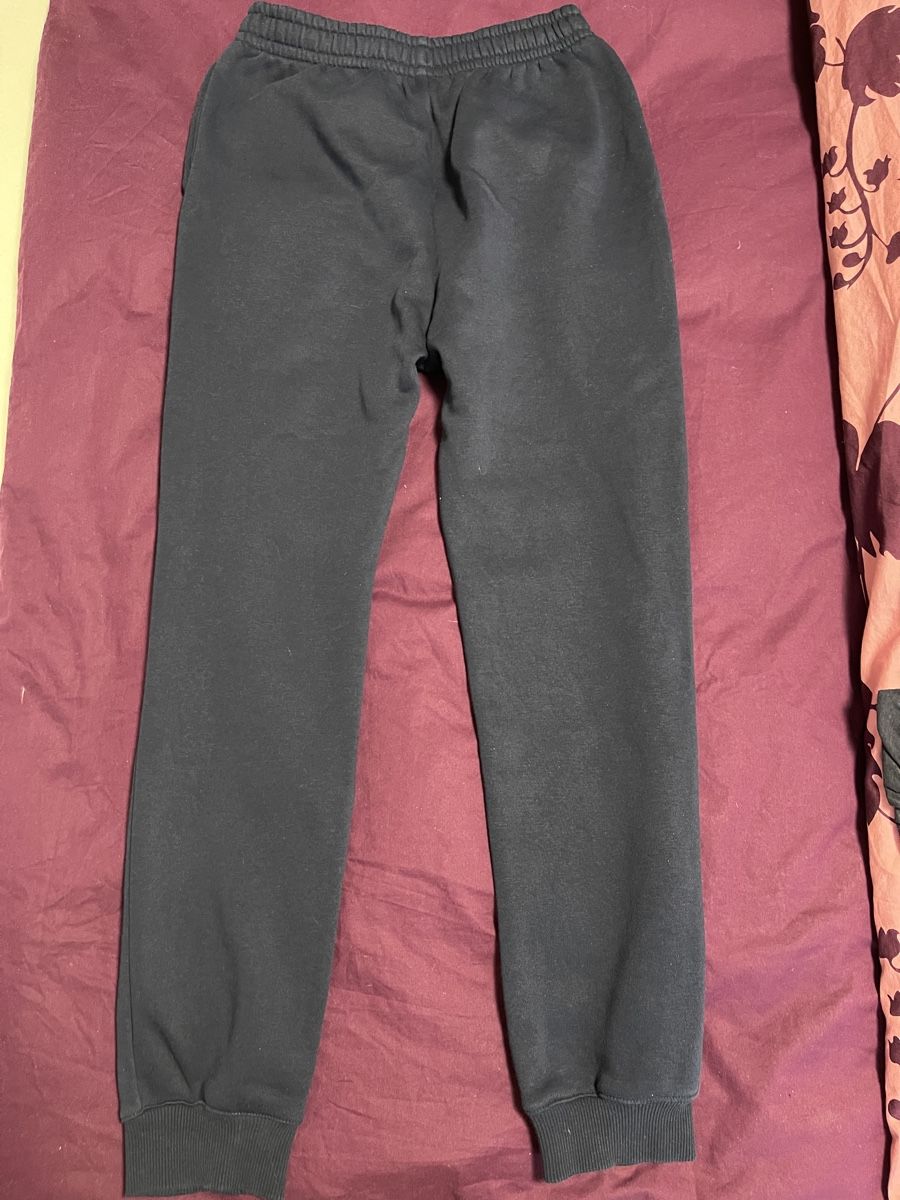 Lacoste Pantaloni: Sporthose Lacoste Gr. 164cm – Usato da Dübendorf venduto da EL-Spongebob 2