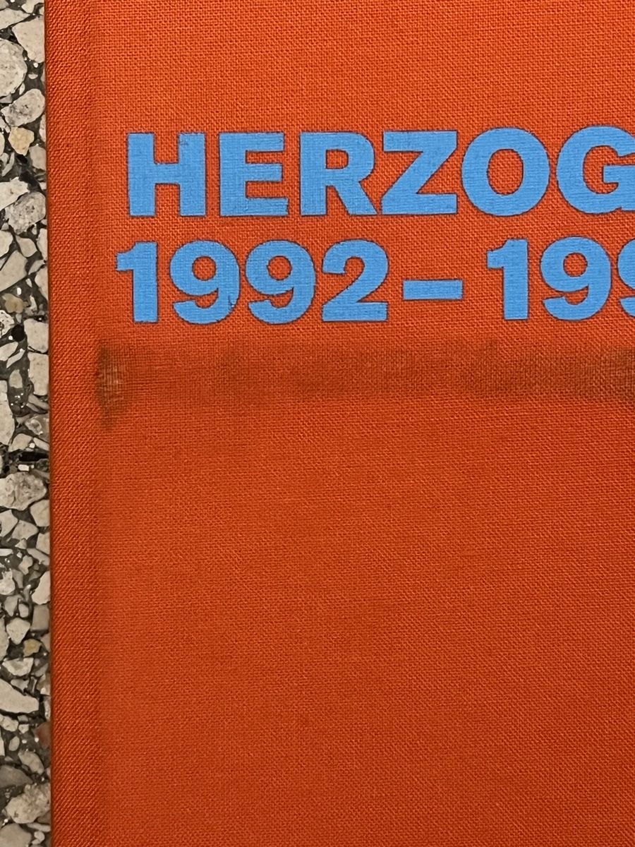 Libri: Architekturbuch - Herzog & de Meuron 1992-1996 – Usato da Zürich venduto da Boodgie 3