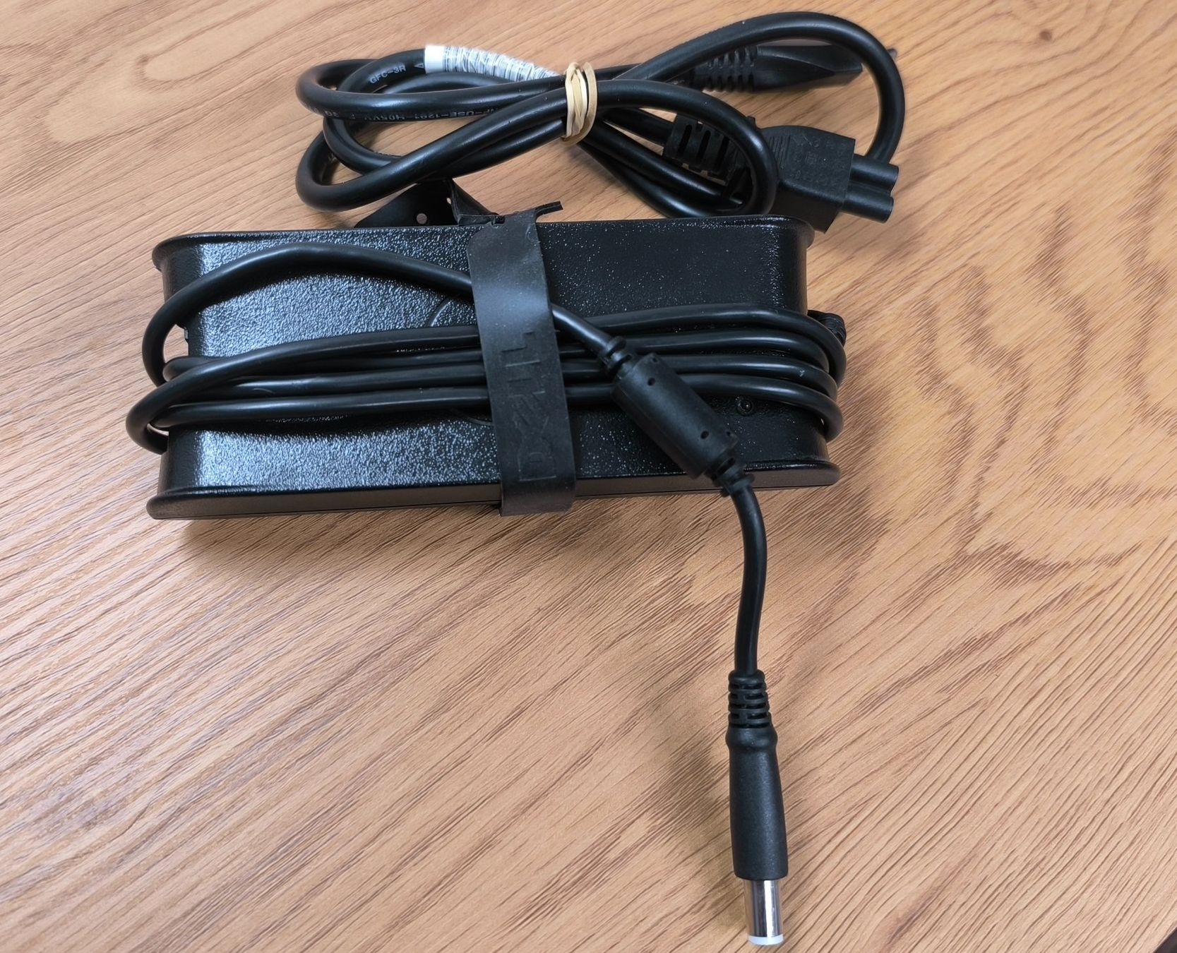 Dell Caricabatterie: Original DELL 90W AC-Netzteil – Usato da Wald ZH venduto da 89kingle 1