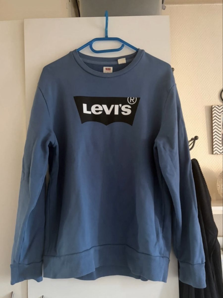 Levi's Pullover & Sweatshirts: Levis Pullover  – Gebraucht aus Basel von Brunner.T