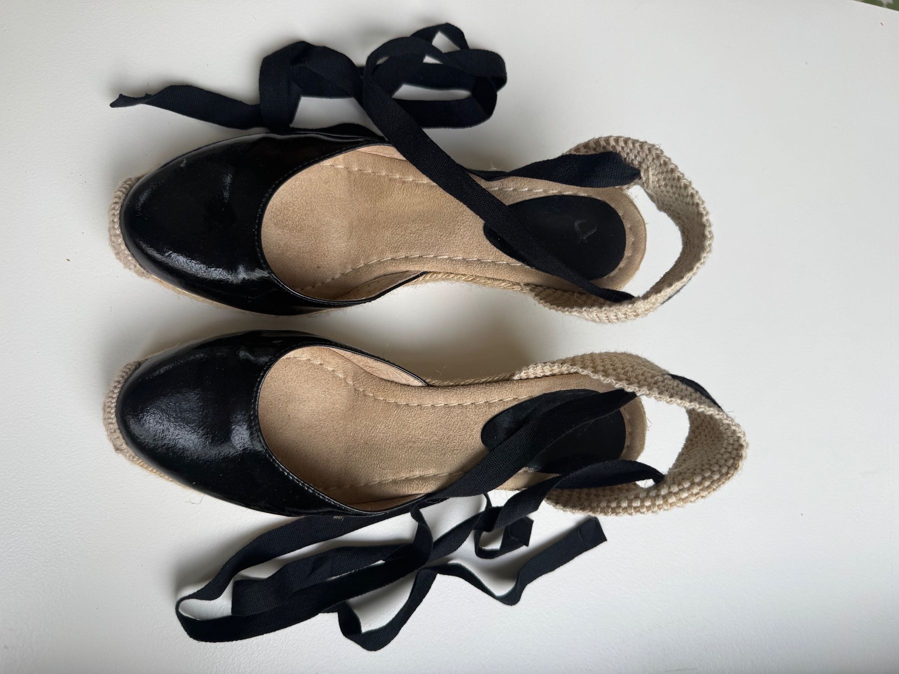 Scarpe da donna: Espadrilles à talons – Usato da Zürich venduto da odi_ldv8 1