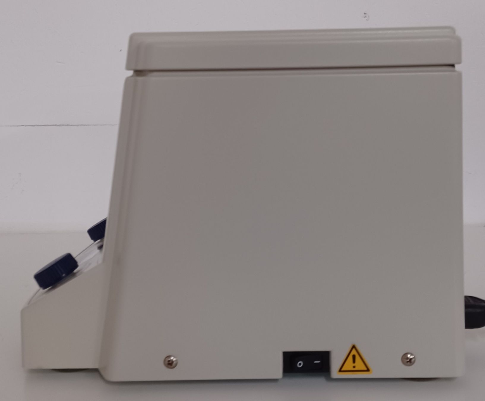 Accessori da laboratorio: Eppendorf 5415 D – Usato da Niederdorf venduto da LeptonAG_Labor 2