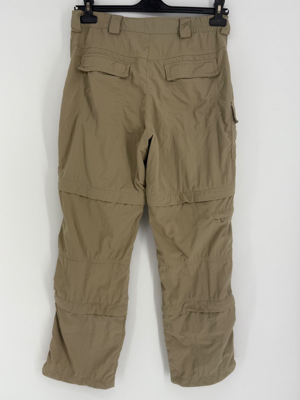 Pantaloni: Meru Wanderhose/ Freizeithose Gr. 38/ kurz Gr. 19 – Usato da Auenstein venduto da moin. 2