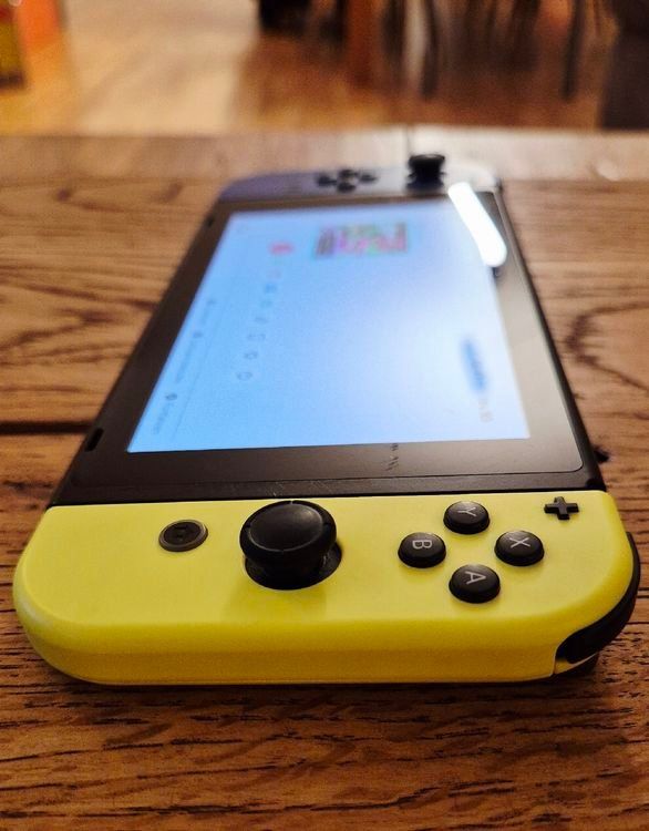 Nintendo Console: Nintendo Switch V2 + Splatoon 2 – Usato da Zürich venduto da Paulaner0 1