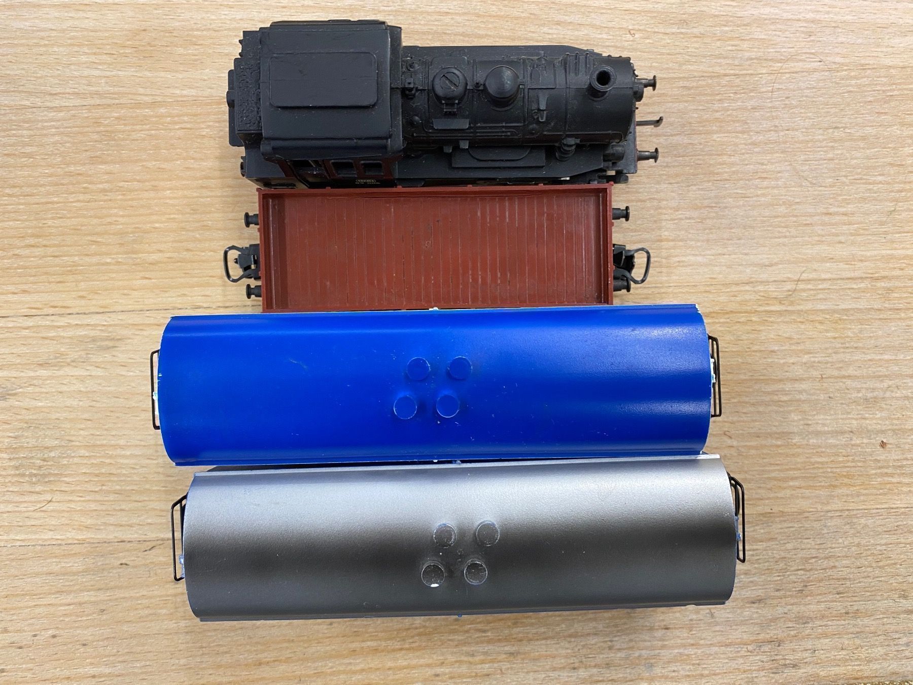 Märklin Modelleisenbahnen: Märklin 3000 BR89 DB Güterzug – Gebraucht aus Lupsingen von New-Haven 3