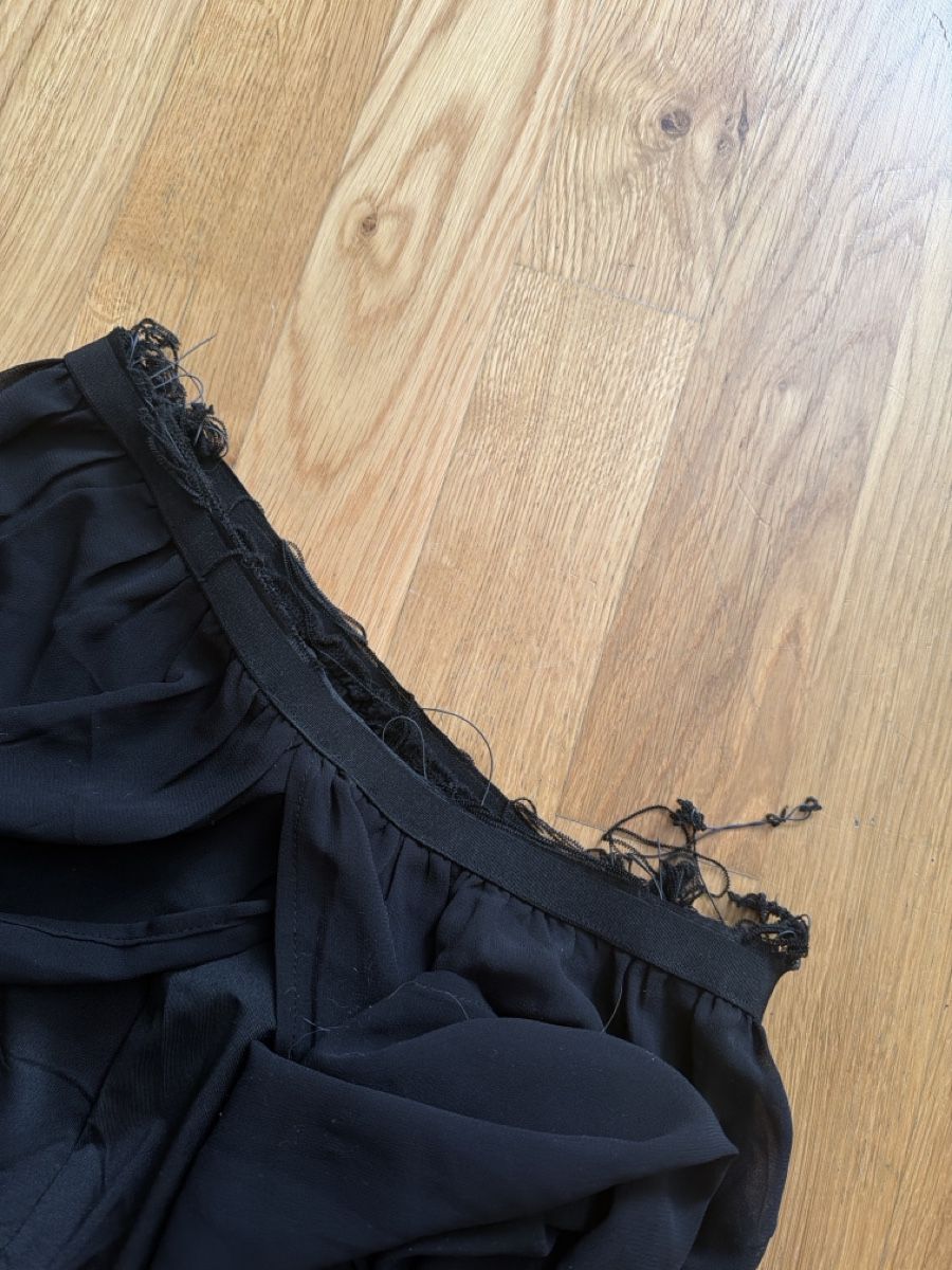 Jupes: Jupe transparente noire  – D'occasion à Le Locle par Mayd_h 2