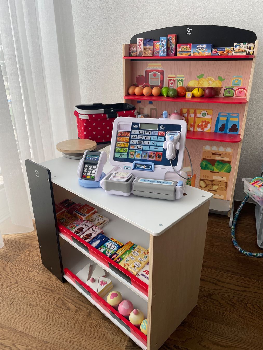 Hape Giocattoli: Hape Kaufladen – Usato da Züberwangen venduto da ivo.wolgensinger
