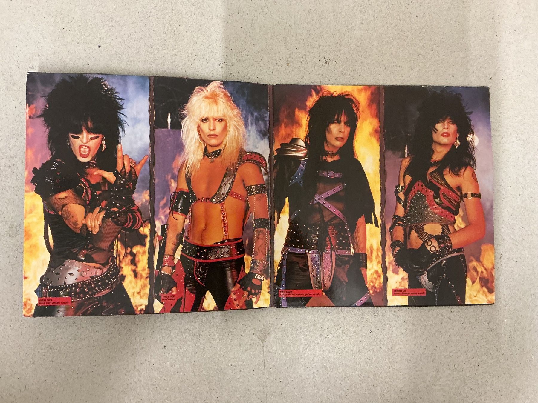 Dischi in vinile: Mötley Crüe LP - Shout at the Devil (VG+) – Usato da Winterthur venduto da Tumko_7_Vinyl 1