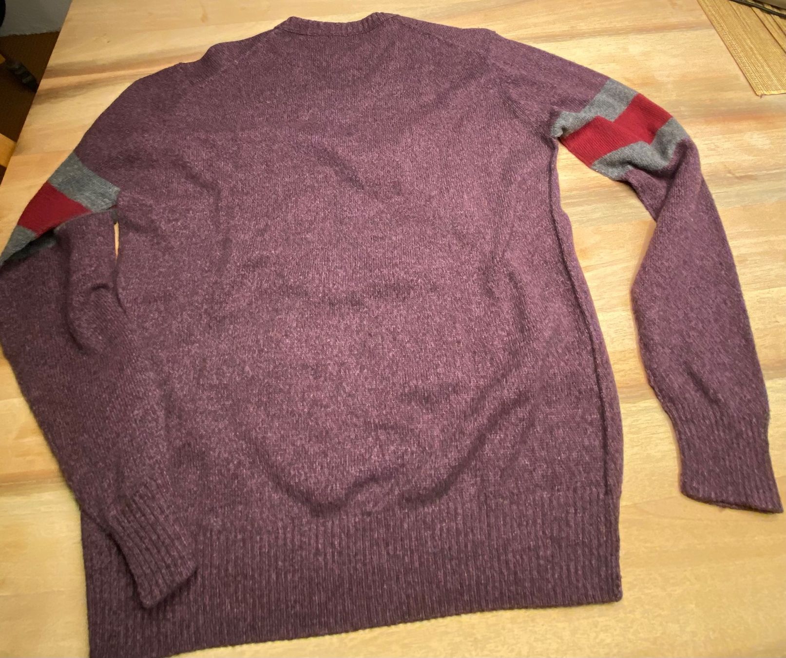 Maglioni & Felpe: Pullover V-Ausschnitt, Gr. M, NEU – Nuovo (secondo la descrizione) da Herrenschwanden venduto da Cate67 7