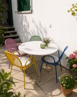 Gartentisch rund weiss mit 4 Stuhlfarben guter Zustand