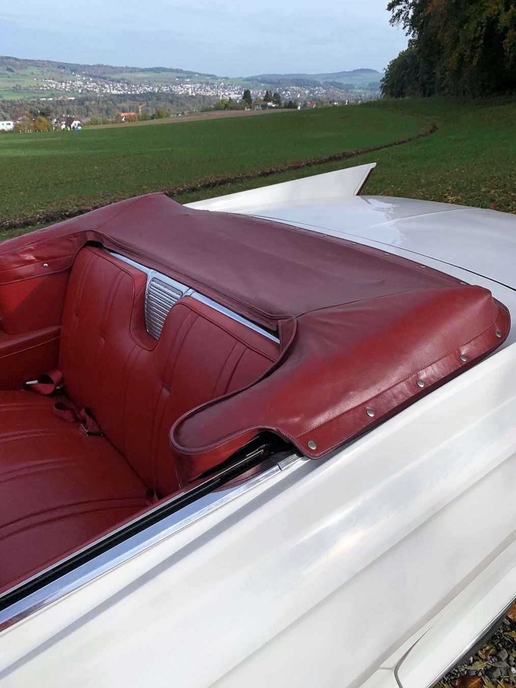 Cadillac Automobili: 1962 Cadillac Deville Cabrio / Convertible MFK Vet. – Usato da Reinach AG venduto da Conny_007 5