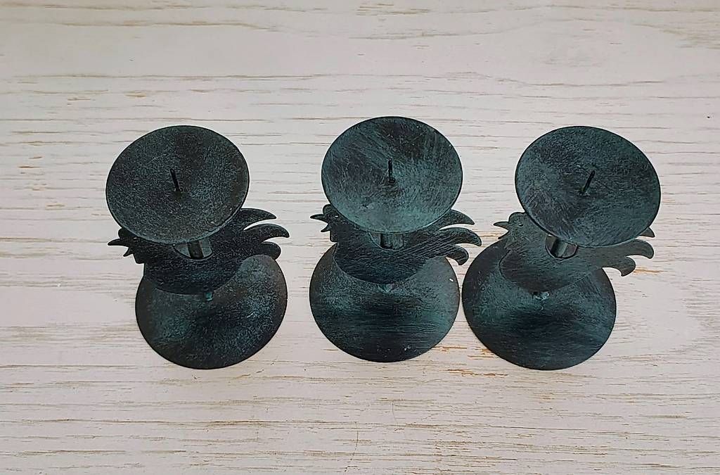 Portacandele: Gusseisen Kerzenständer im Hahn-Design – Usato da Bülach venduto da Surbetone 1