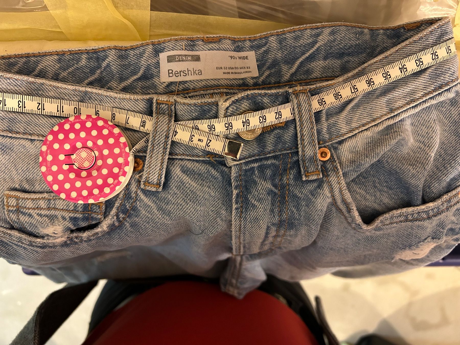 Bershka Jeans: JEans Bershka 90's wide 32 – Gebraucht aus Athenaz (Avusy) von cyrano476 4