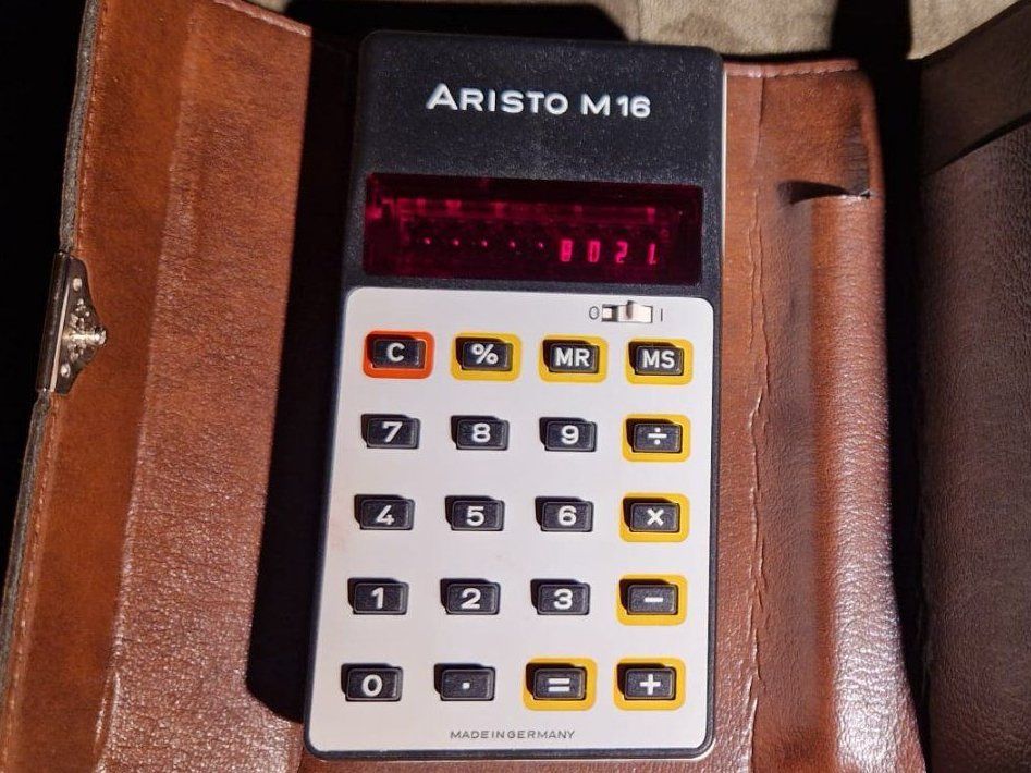 Calcolatrici tascabili: Aristo M16 Vintage Taschenrechner – Usato da Bern venduto da IrwanAlos