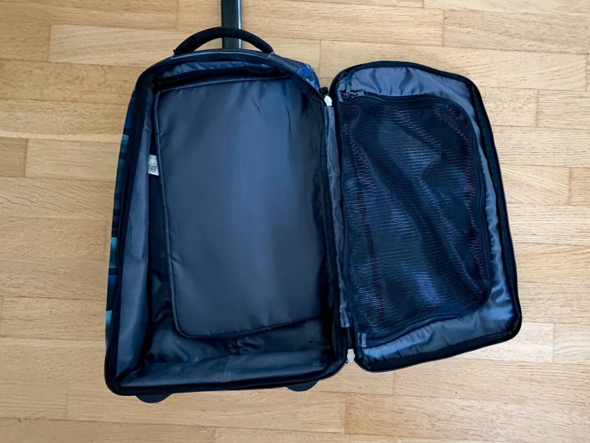 Altro in Aeronautica: Quicksilver Roll-Koffer mit Laptop-Fach – Usato da Zürich venduto da Zitronengelb 3