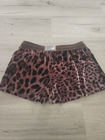 Dolce & Gabbana Leo-Muster Shorts Grösse S 