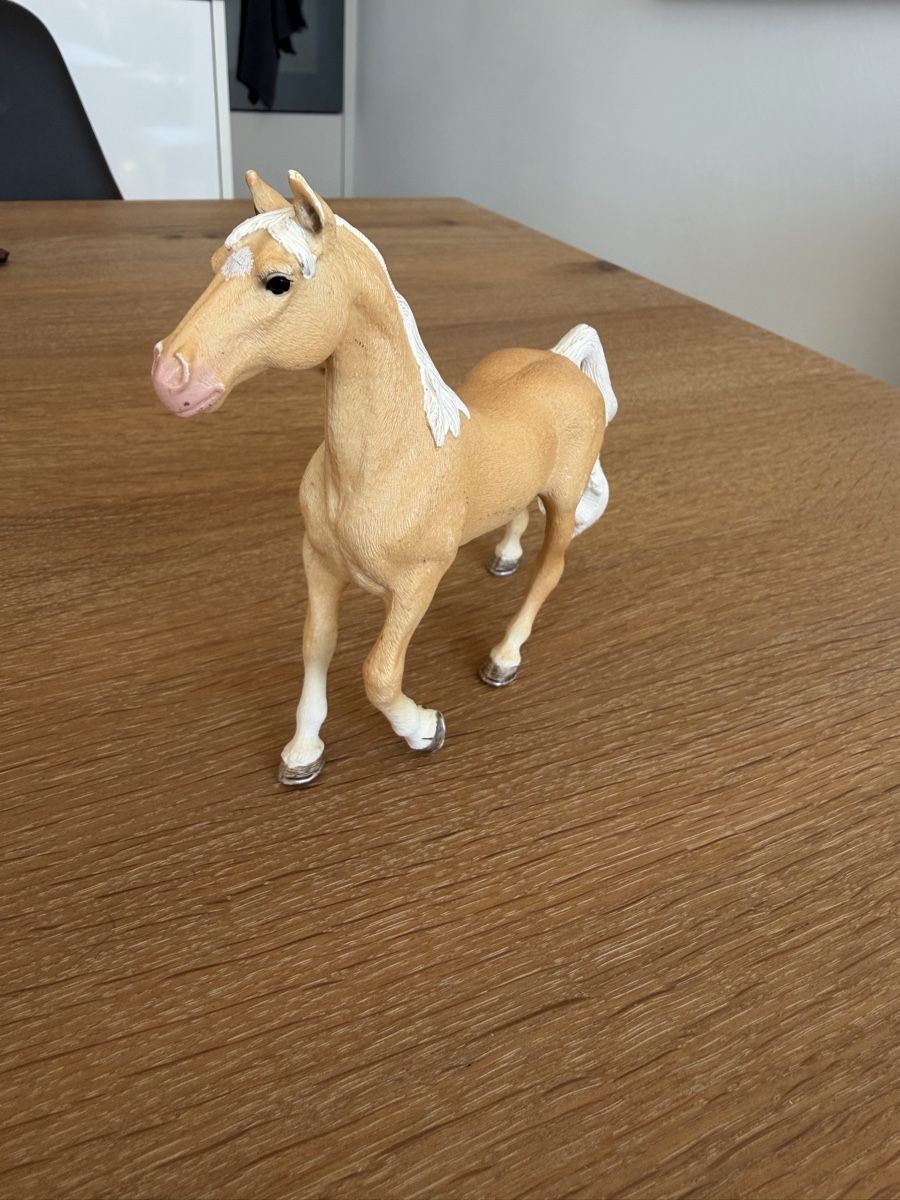Schleich Giocattoli: Schleich American Saddlebred Stute – Usato da Uznach venduto da Player6 2