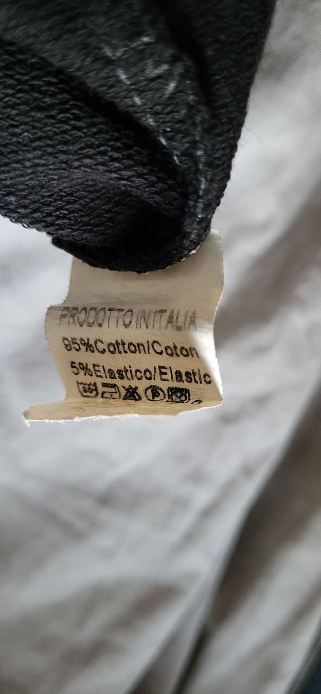 T-shirt: Schwarzer pulli/ Kleid mit speziellem Print, Grösse XL – Nuovo (secondo la descrizione) da Figino venduto da mayam63 3