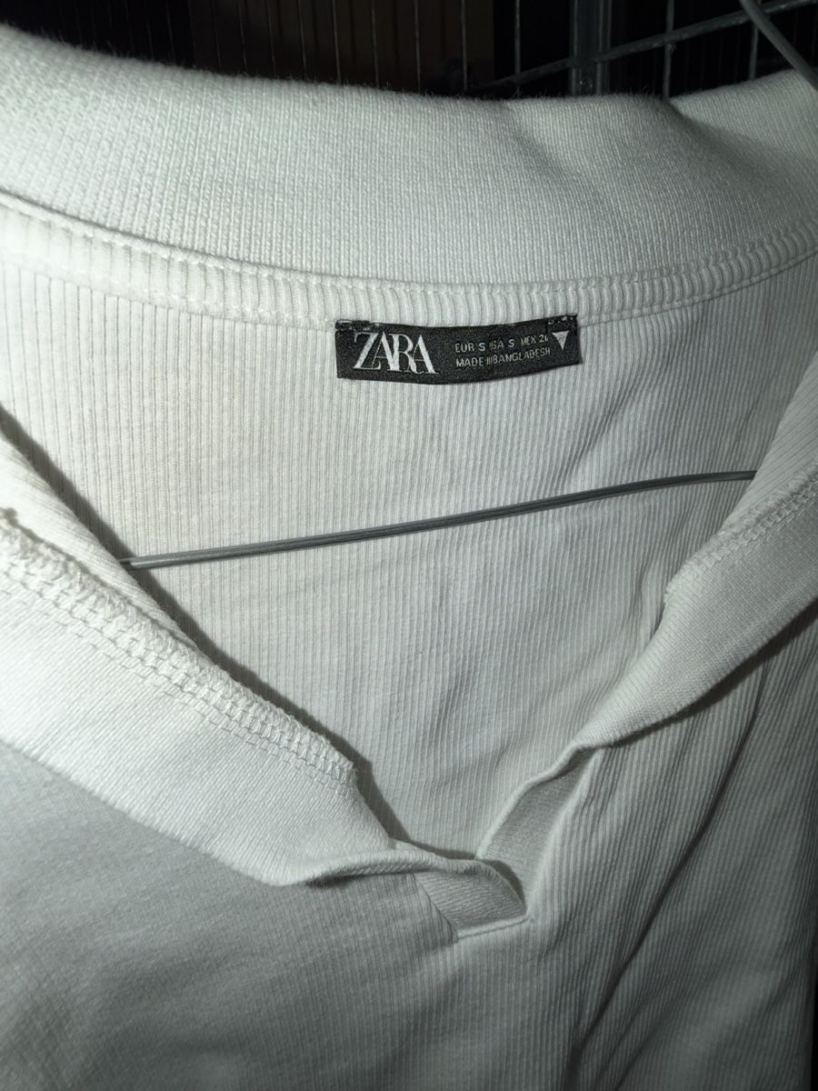 Zara T-shirt: Zara Langarmshirt – Nuovo (secondo la descrizione) da Biel/Bienne venduto da Peeeep10 1