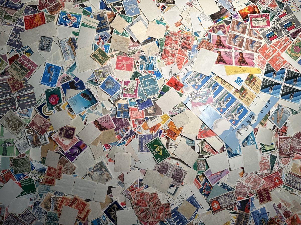 Alle Briefmarken: Viele Schweizer Briefmarken Lose Abgelöst - Sammlung – Gebraucht aus Stettfurt von 2442 2