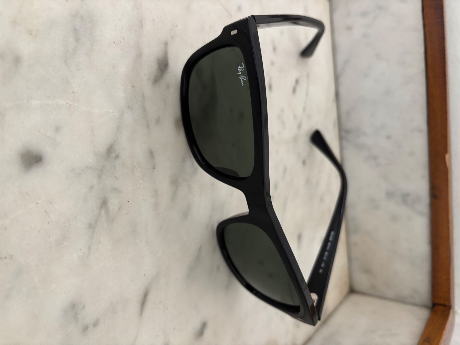 Brillen & Gläser: Ray-Ban RB4428 Sunglasses Good Condition – Gebraucht aus La Tzoumaz von fac_t5nl