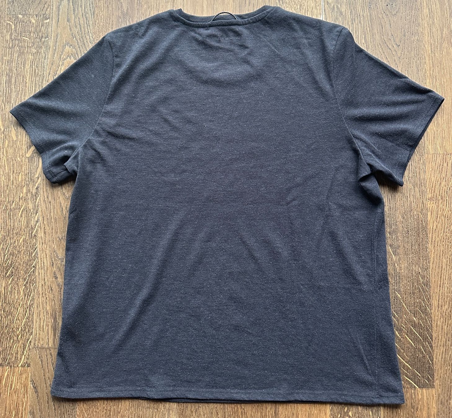Peak Performance T-shirt: Peak Performance wool blend cropped shirt, S, anthrazit – Nuovo (secondo la descrizione) da Hergiswil NW venduto da Klimsen 1