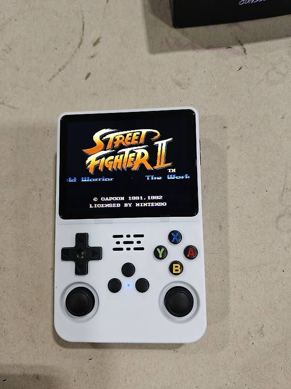 Konsolen: Game console – Gebraucht aus Birsfelden von Konstantin.4127 2