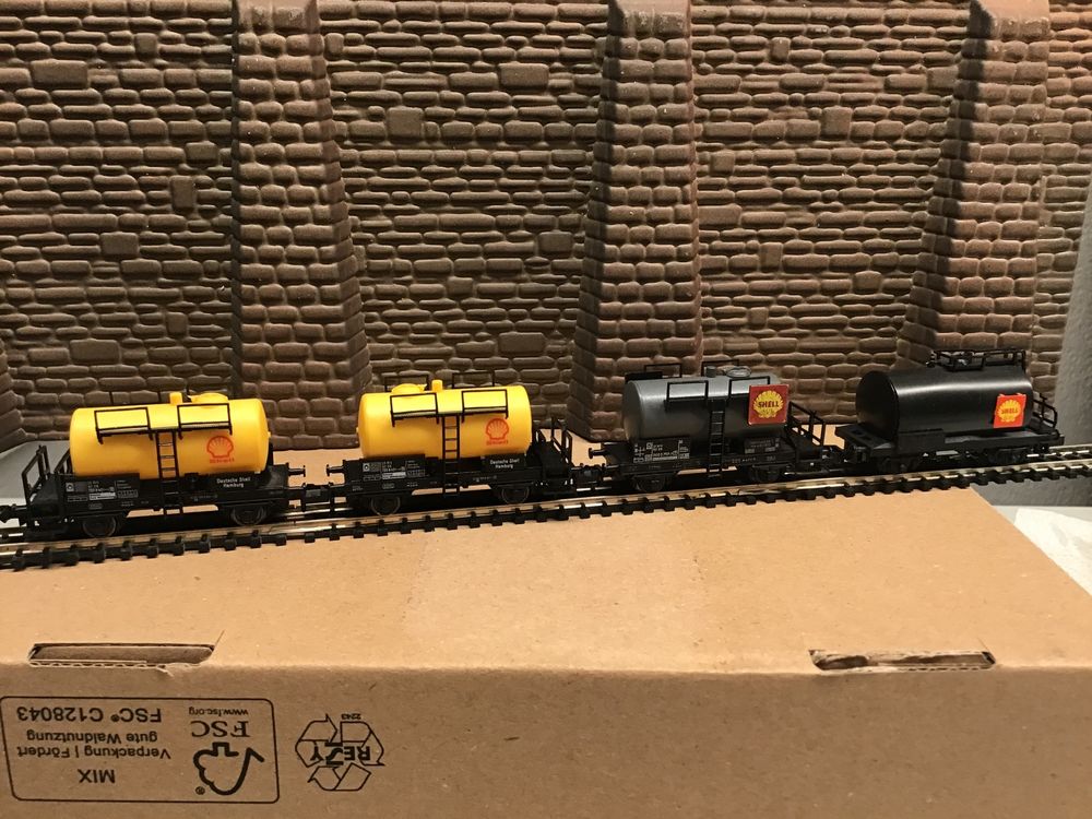 Modelleisenbahn Tankwagen Shell, 4 Stück, Spur N (Gebraucht) in ...