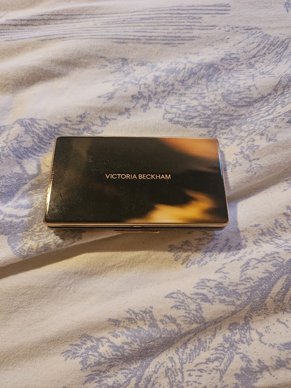 Victoria Beckham Make-up: Victoria Beckham Smoky Eye Brick – Usato da Muri AG venduto da lae_kf7w