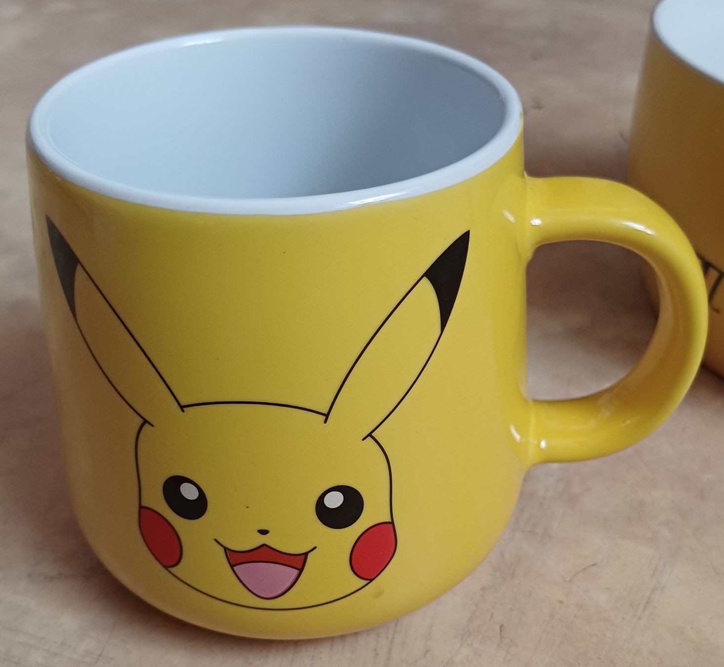 Tasses: 2 grosse Pokemon Tassen neuwertig  – D'occasion à Merenschwand par Brockinell 2
