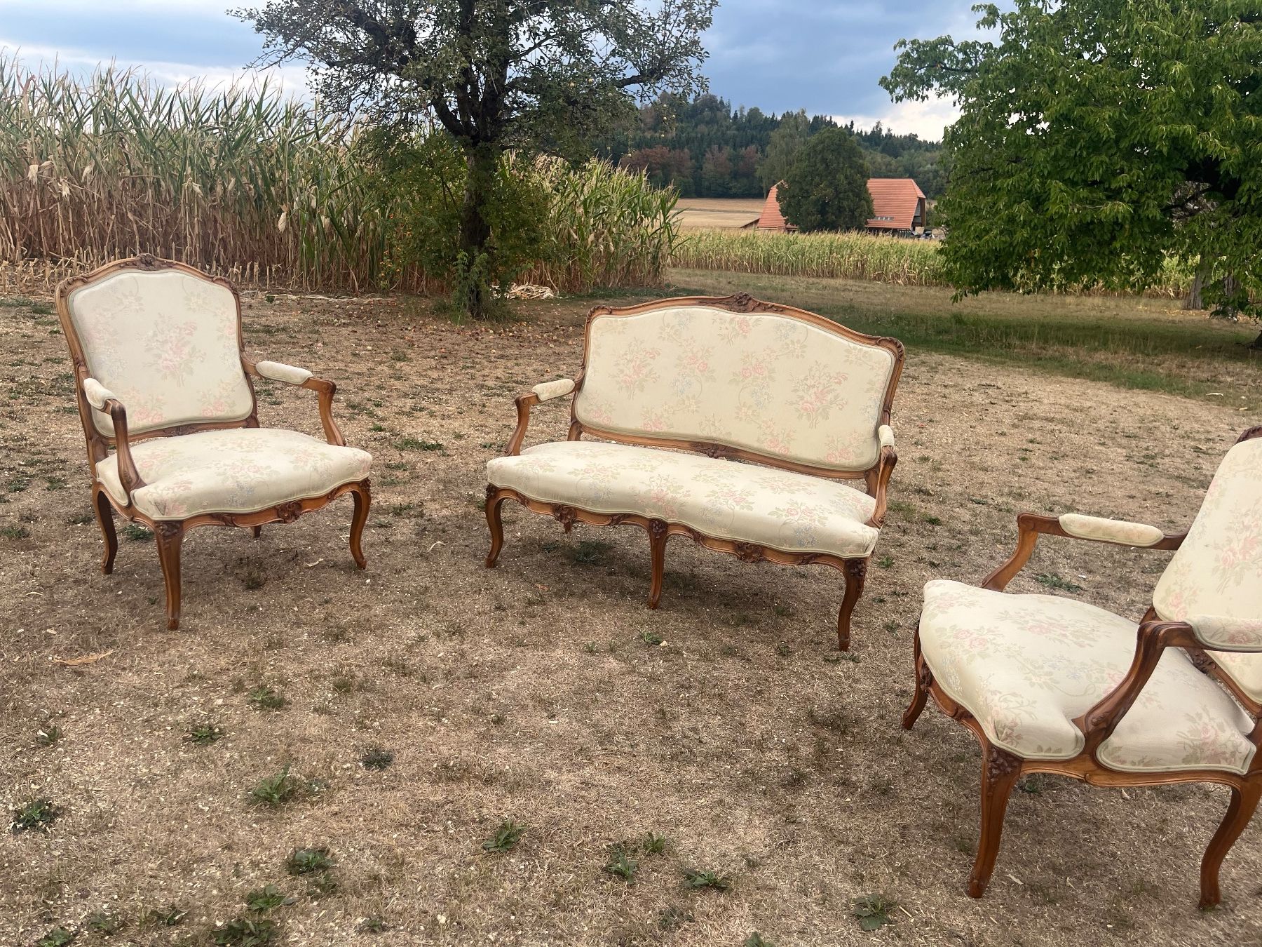 Sofas: Sofa und 2 Sessel Gepolstert – Gebraucht aus Allmendingen b. BE von juair 7